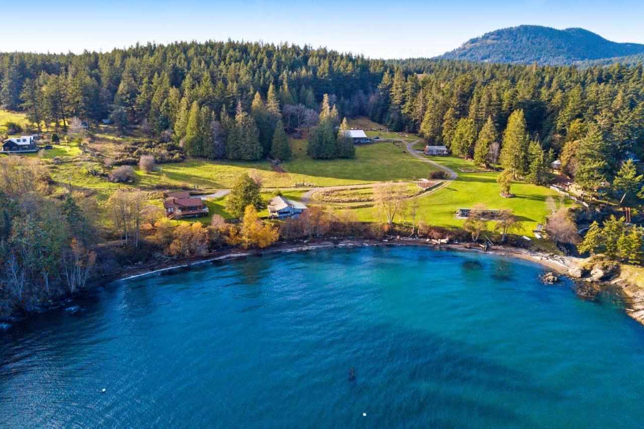 Obstruction Pass Cottage Olga ภายนอก รูปภาพ