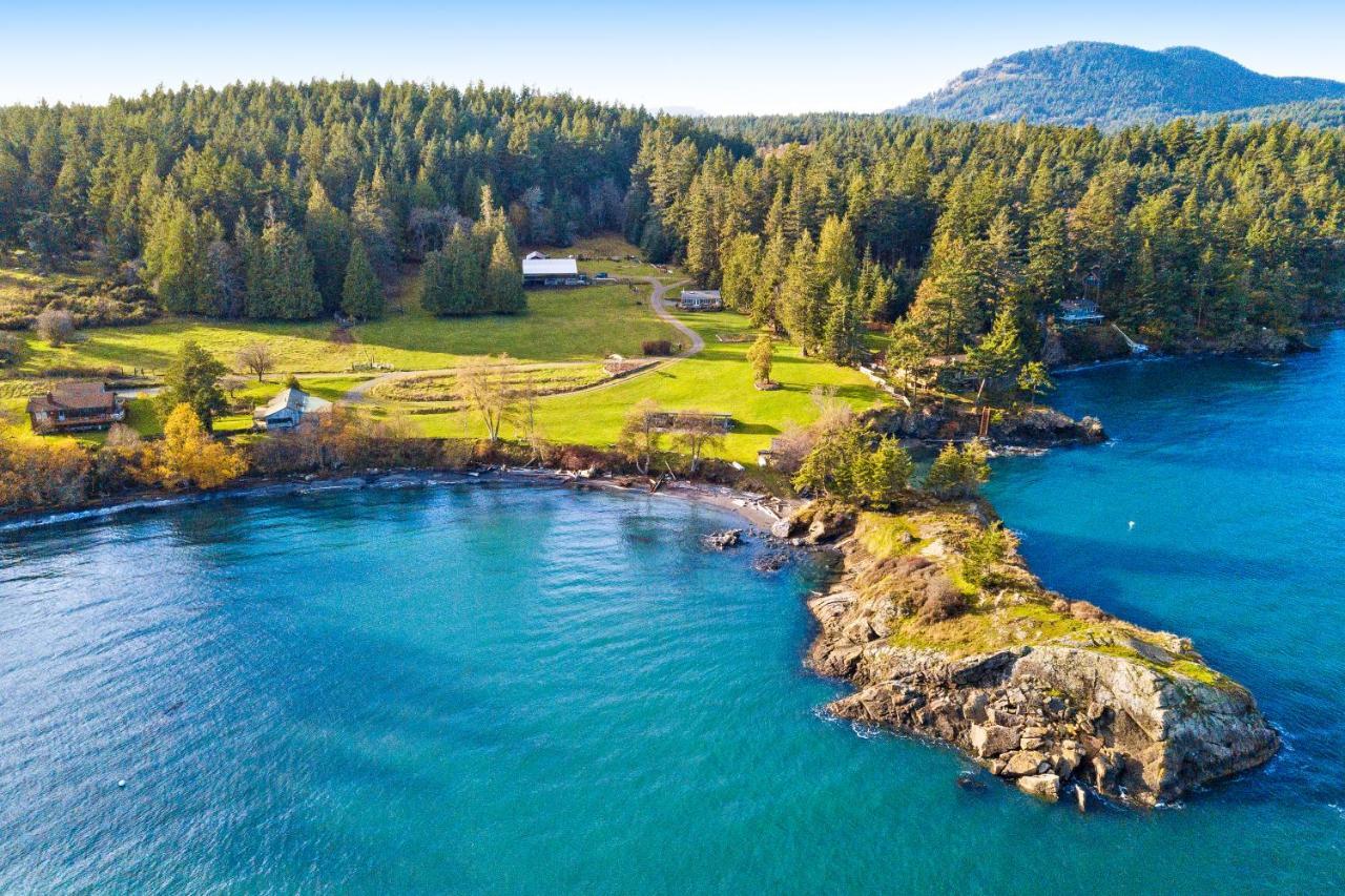Obstruction Pass Cottage Olga ภายนอก รูปภาพ